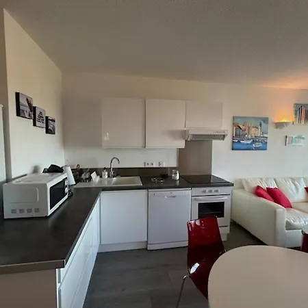 T2 Renove, Proche Plage, Parking Securise - Fr-1-388-154